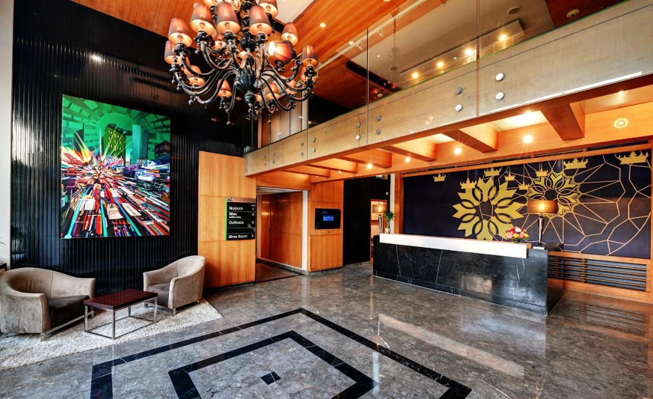 Quality Inn Ґурґаон Екстер'єр фото