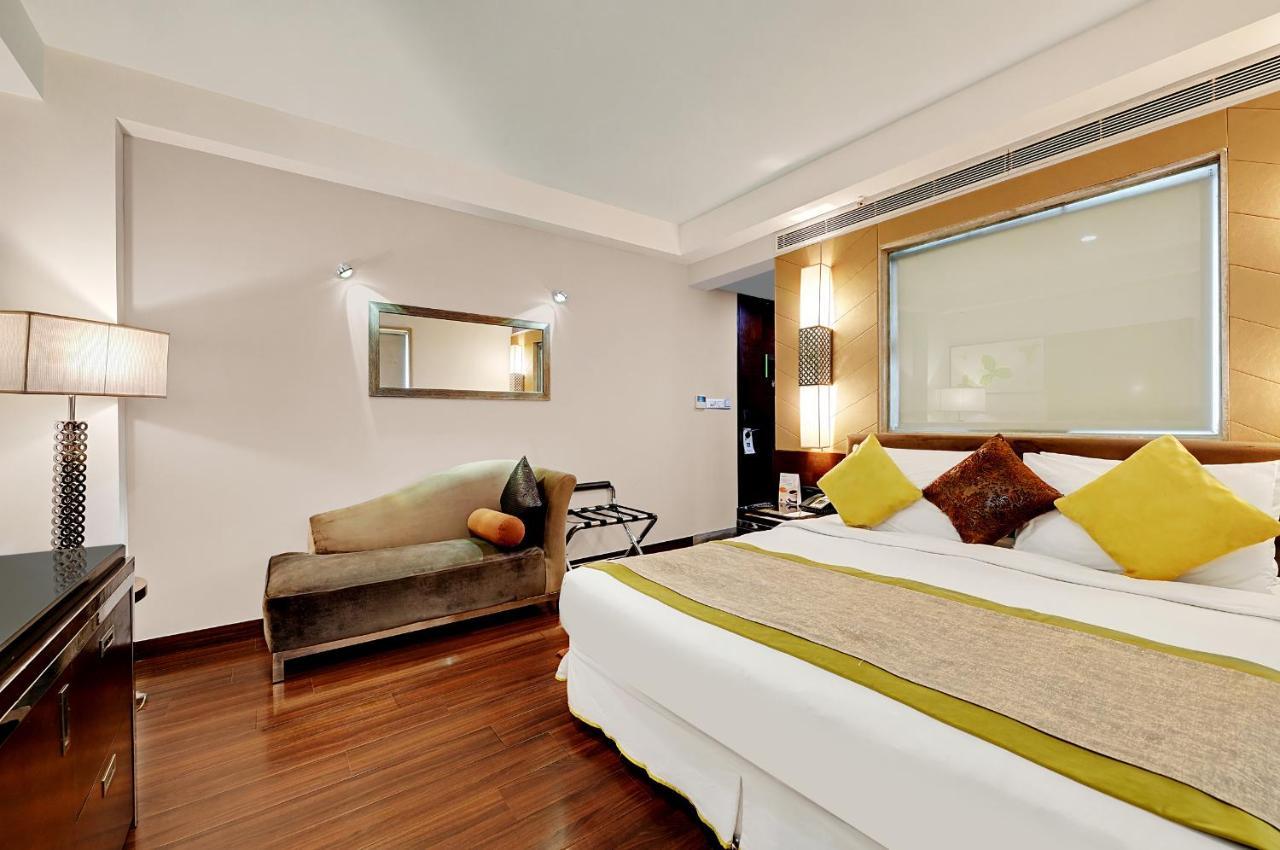 Quality Inn Ґурґаон Екстер'єр фото