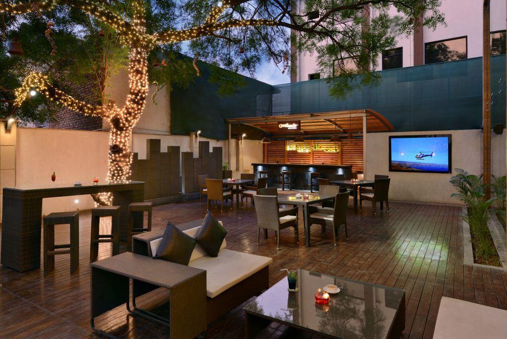 Quality Inn Ґурґаон Екстер'єр фото