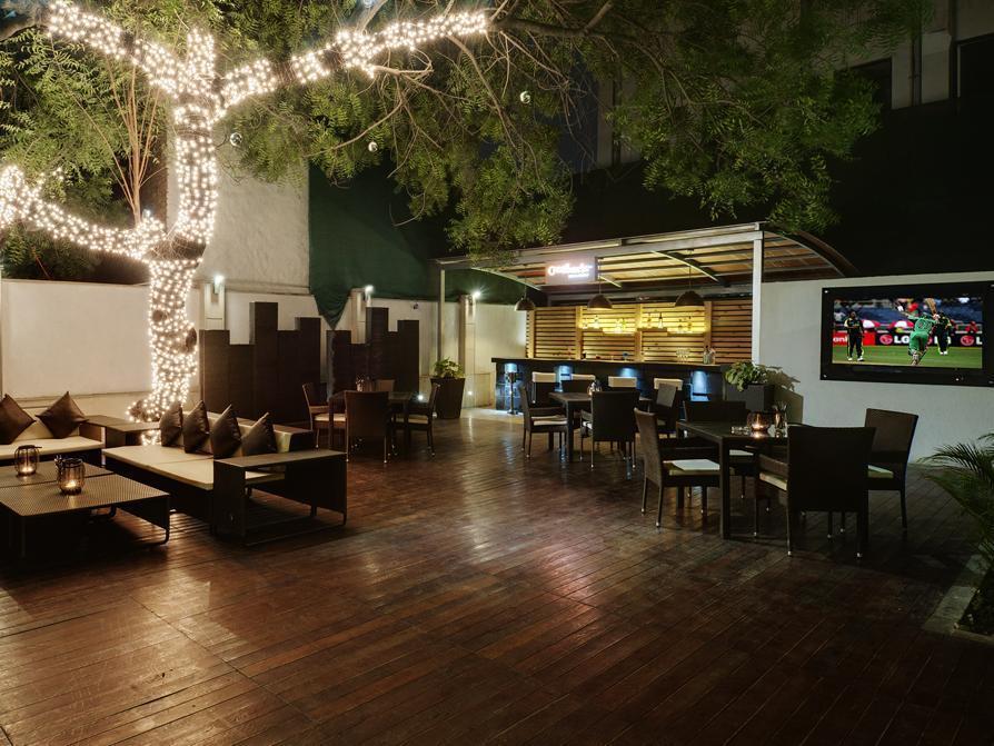 Quality Inn Ґурґаон Екстер'єр фото